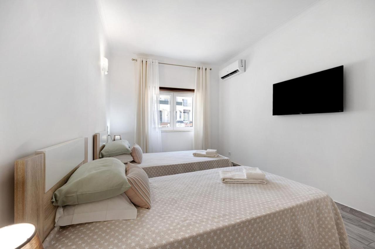 Casa Violeta Apartment Lagos Ngoại thất bức ảnh